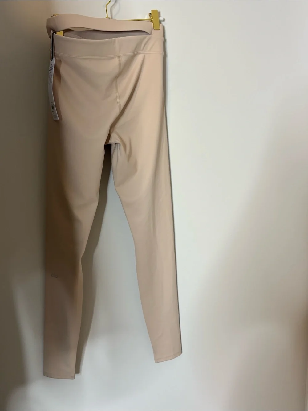 NWT ALO Yoga Airlift High-Waist All Access Legging Macadamia Small
